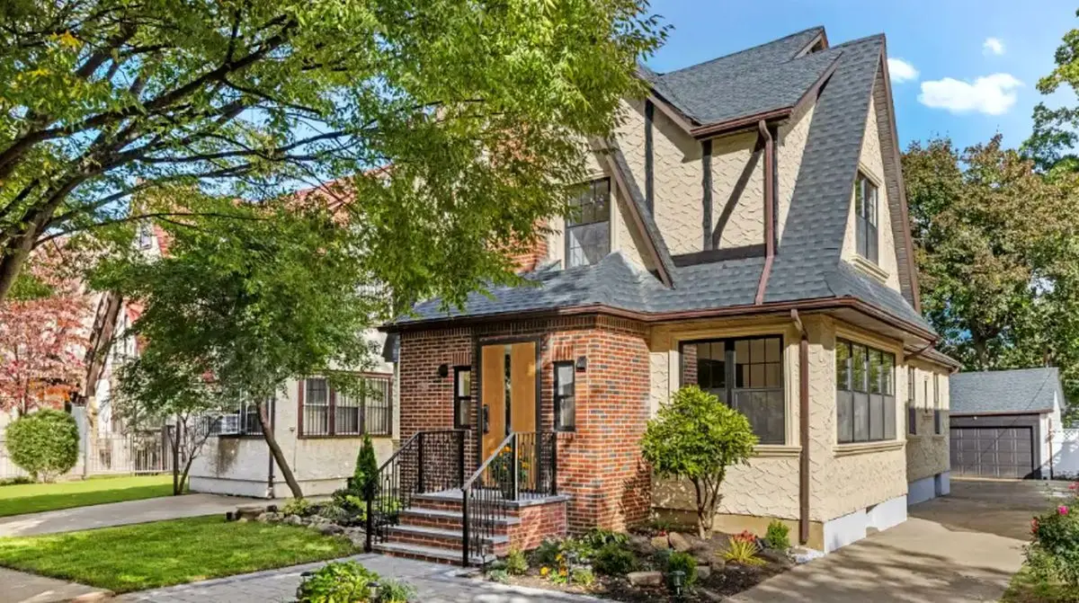 خانه کودکی ترامپ به فروش گذاشته می‌شود+ تصاویر