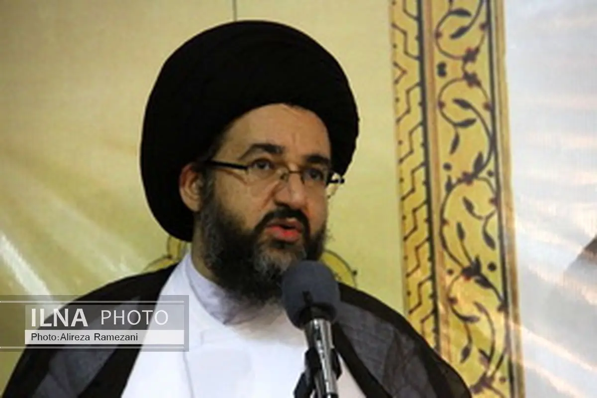 تأکید آیت الله مکارم شیرازی بر افزایش اعزام اساتید تفسیر به استانها