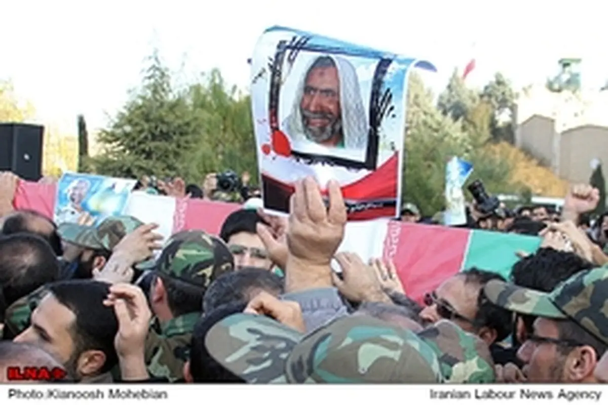 پیکر شهید حمید تقوی تشییع شد