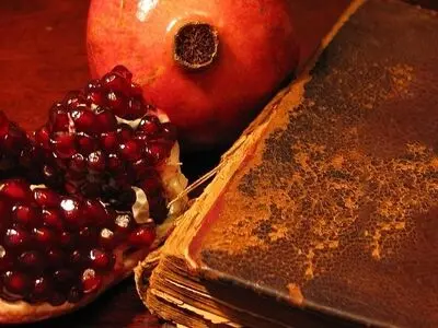 عکس پروفایل یلدایی ۱۴۰۳
