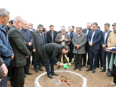 کلنگ احداث مدرسه 12 کلاسه در خرمدشت به زمین زده شد