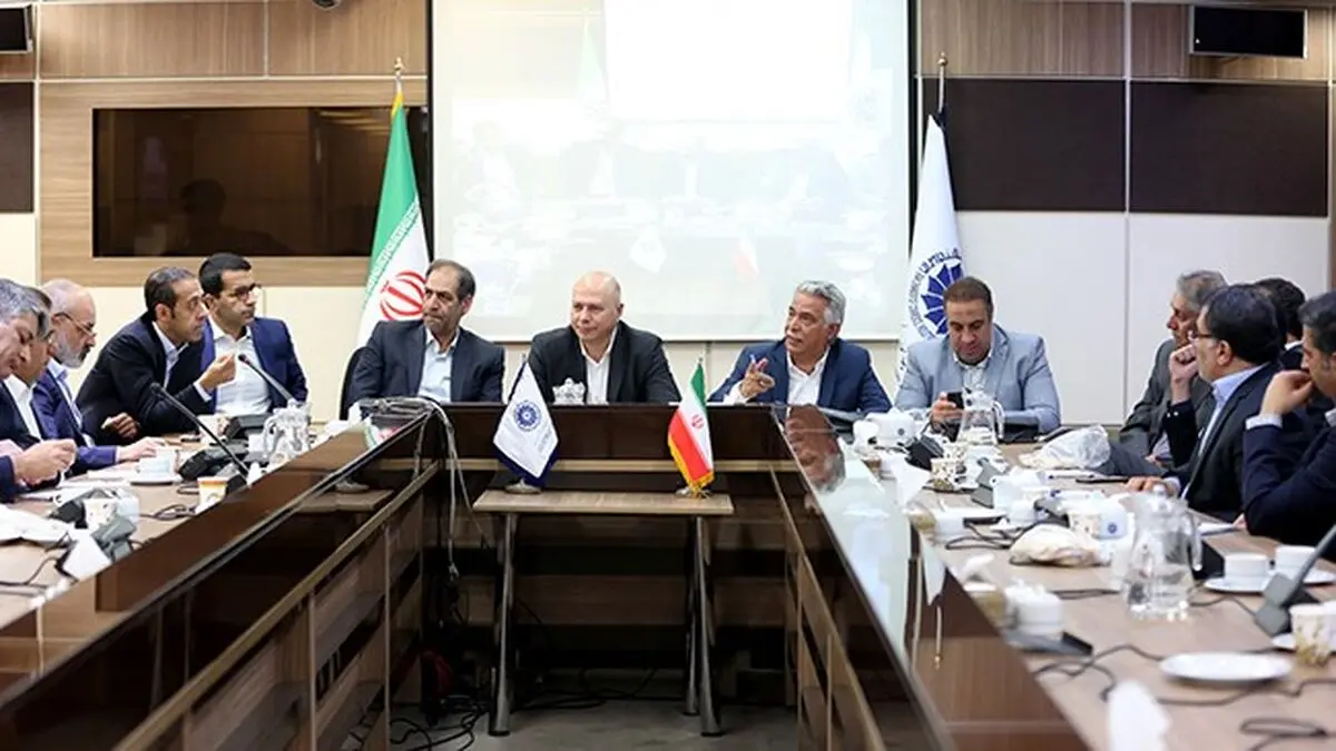 قیمت‌گذاری دستوری در زنجیره ارزش فولاد را پایان دهید