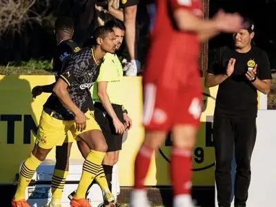 ویدیو: بازگشت درخشان مهاجم دورتموند پس از شکست سرطان