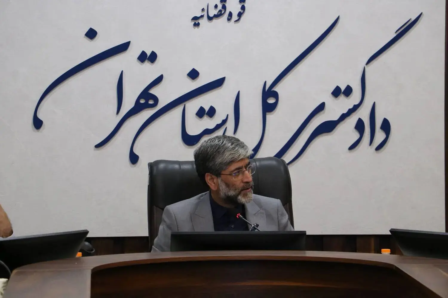 بررسی درخواست عفو بیش از ۵۰۰ مددجو در دومین نشست کمیسیون عفو استان تهران