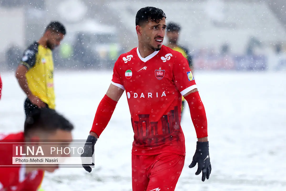 ابهام در نیمکت‌نشینی ستاره پرسپولیس در تیم ملی