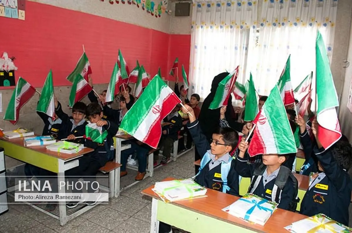 فردا مدارس "پیروزی هسته‌ای" و "لغو تحریم‌ها"  را جشن می‌گیرند
