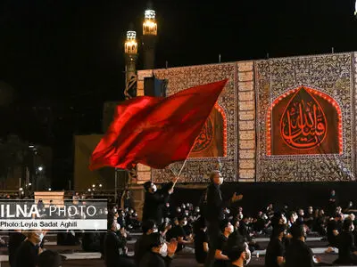 عزاداری پنجمین شب محرم در میدان امام حسین(ع)