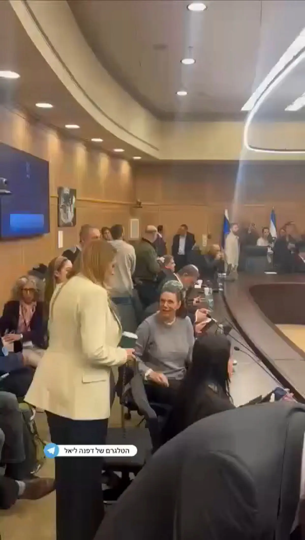 وضعیت کنست اسرائیل بعداز به صدا درآمدن آژیرهای خطر + فیلم