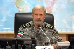 ایستادگی فراجا در برابر توطئه‌ها ضامن امنیت ایران است
