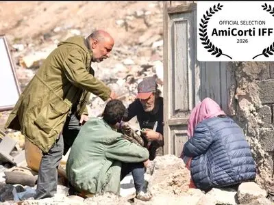 جایزه بهترین تدوین برای «آنها مرا دوست داشتند» از یک جشنواره جهانی
