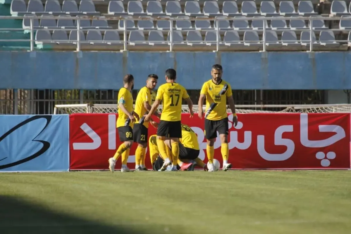 ویدئو: خلاصه بازی پرگل سپاهان 6 - آلومینیوم اراک یک