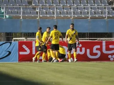 ویدئو: خلاصه بازی پرگل سپاهان 6 - آلومینیوم اراک یک