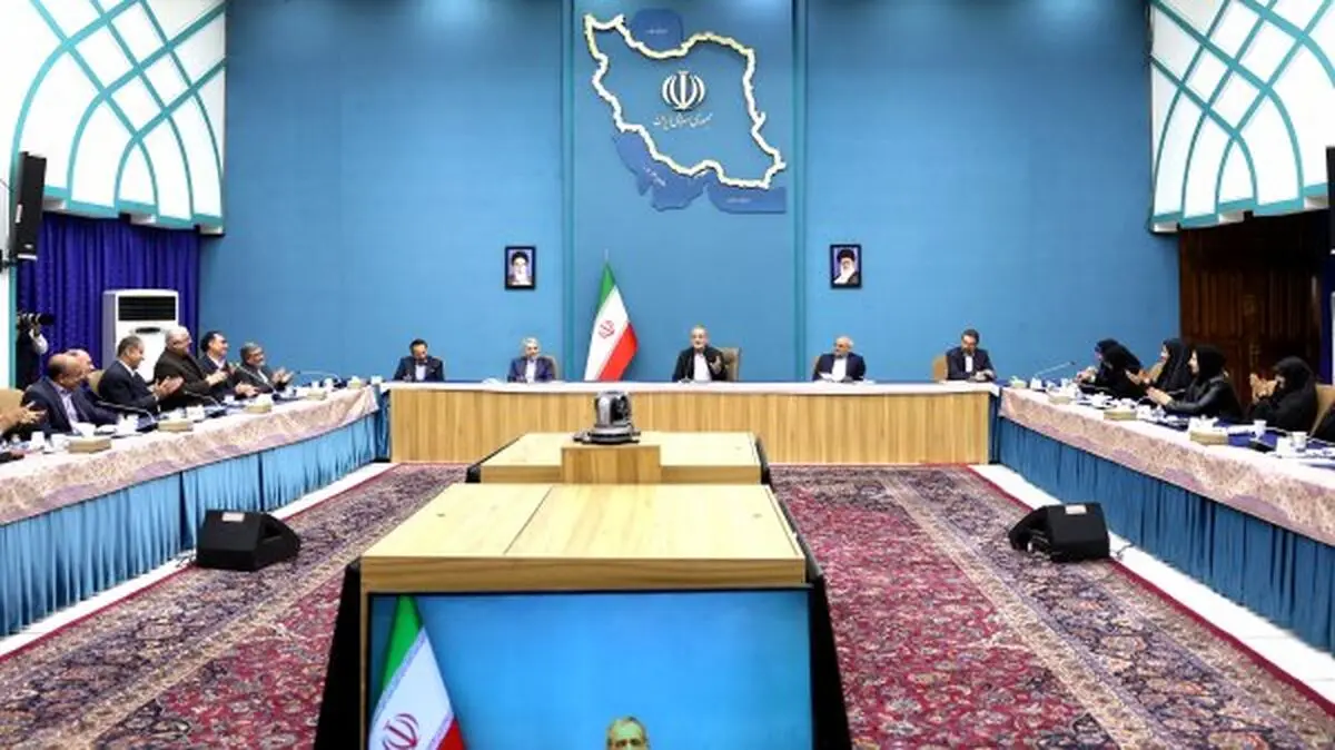 حل و فصل  مسائل خارجی کشور از ضرورت‌های رسیدن به رشد اقتصادی ۸ درصد است