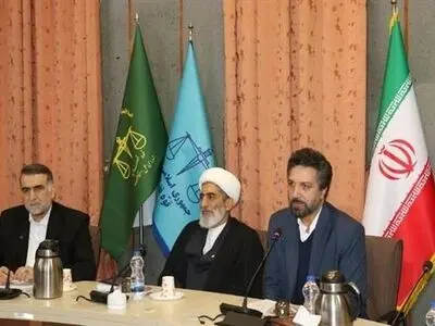 ایجاد وحدت‌رویه و جلوگیری از تشتت آراء در دادگاه‌های صلح انجام می‌گیرد