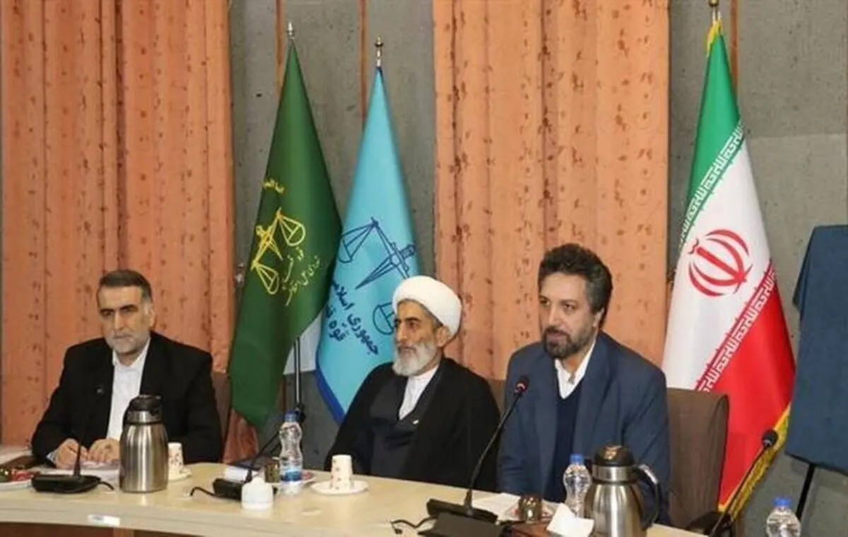 ایجاد وحدت‌رویه و جلوگیری از تشتت آراء در دادگاه‌های صلح انجام می‌گیرد