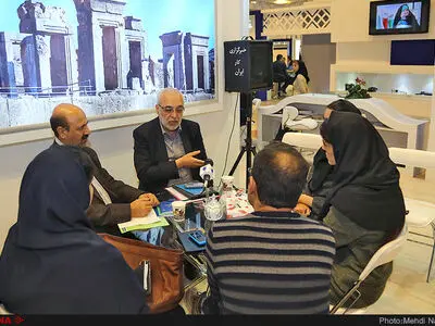 مخالفان: متقاضیان استخدام، آزمون صلاحیت دهند/موافقان: جلوی استثمار و بیگاری حق‌التدریسی‌ها باید گرفته شود
