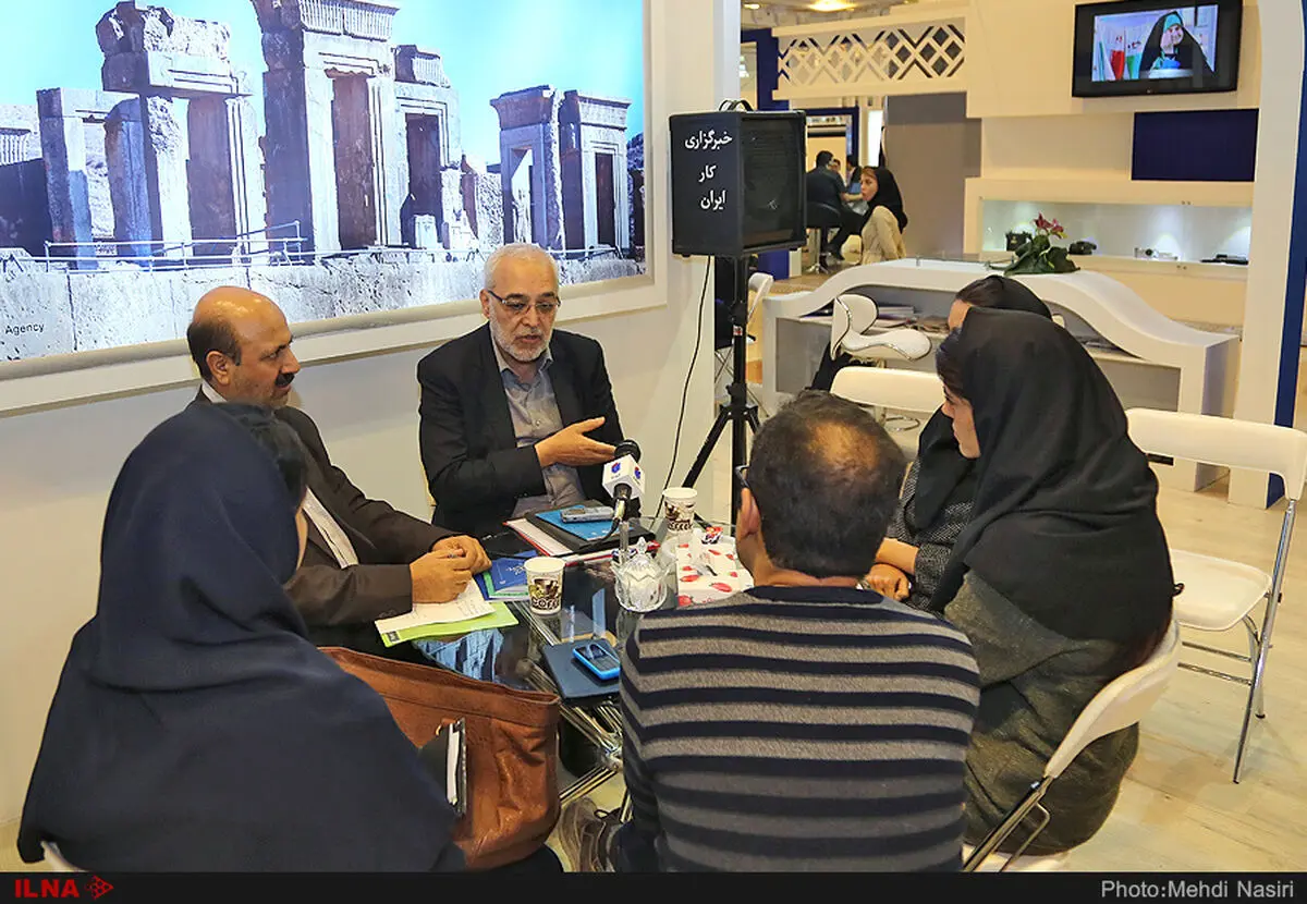 مخالفان: متقاضیان استخدام، آزمون صلاحیت دهند/موافقان: جلوی استثمار و بیگاری حق‌التدریسی‌ها باید گرفته شود