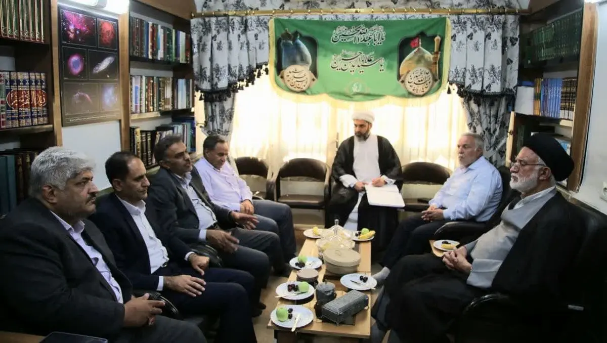 جایگاه معلم باید در صدر اولویتهای کشور باشد
