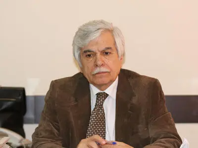 بودجه ۱۴۰۰؛ از بی‌توجهی به بهبود معیشت تا ابهام در نرخ تسعیر ارز