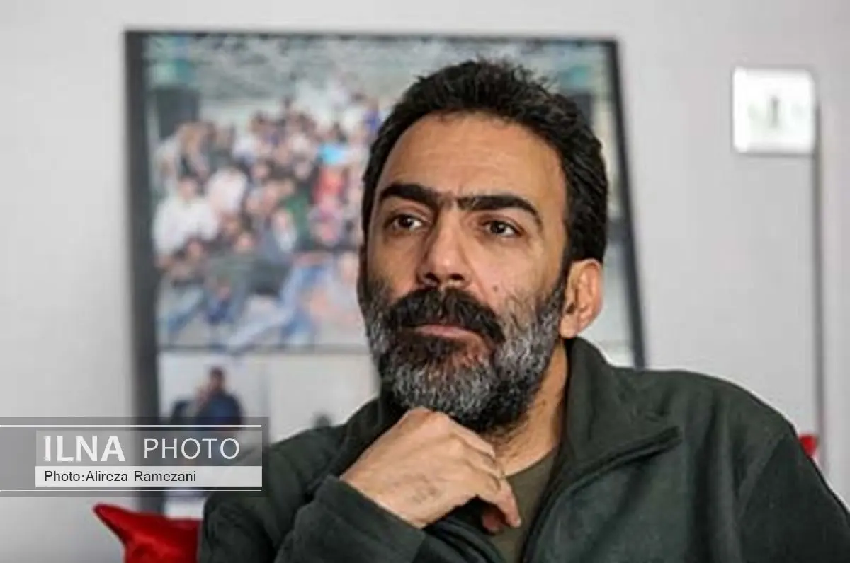 چرمشیر «خواهران» را در خانه هنرمندان روخوانی میکند