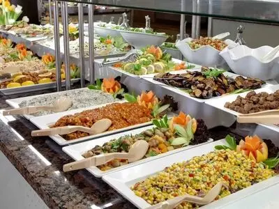ترفند یک مسافر برای دریافت بیش از ۳۰۰ وعده رایگان