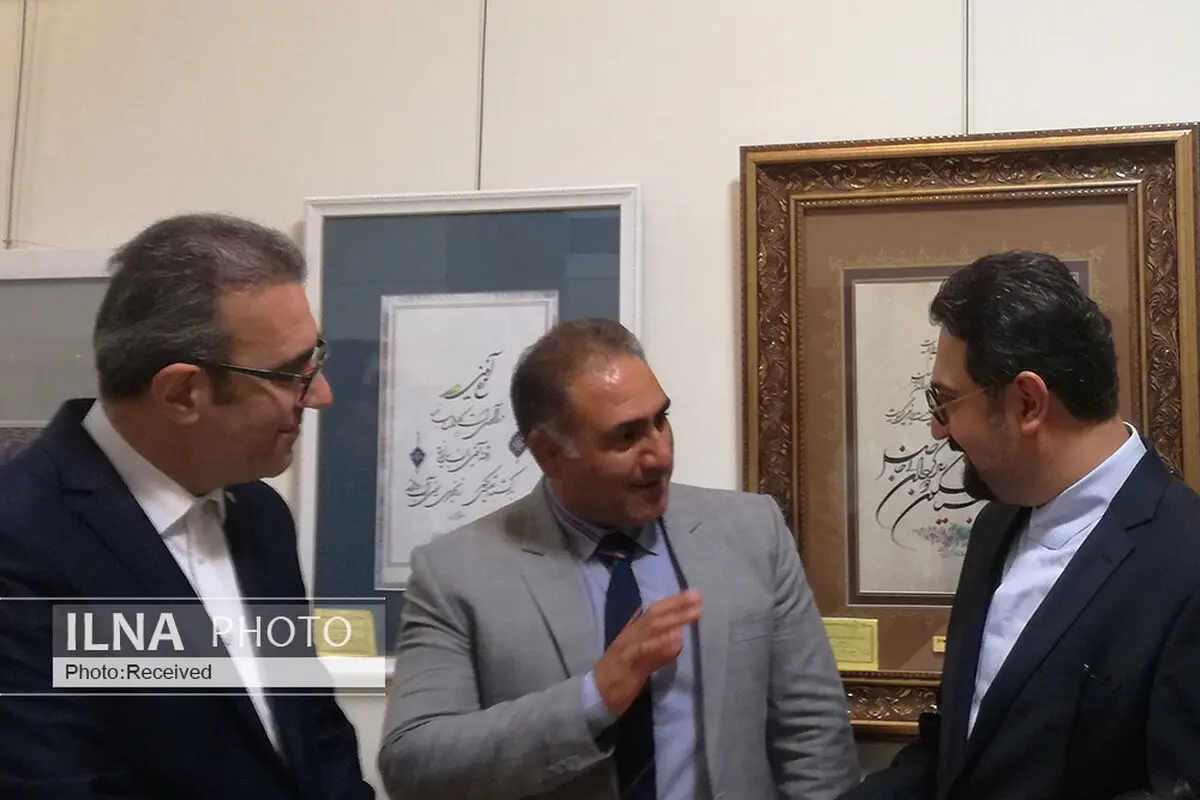 نمایشگاه شکسته‌نویسان معاصر و آثار مهدی حسینی افتتاح شد