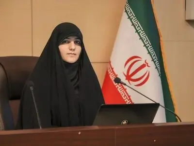 درب باغ های مهربانو را به روی بانوان شهر باز کنید/ فرهنگسرای پارک مادر تا کی باید ساختمان سازمان آرامستان ها باشد؟