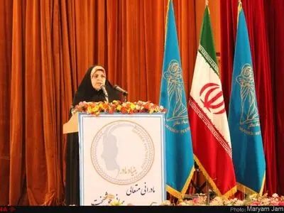 نخستین آیین نکوداشت مقام والای مادر در استان خوزستان/ ۱۶ مادر نمونه استان معرفی شدند