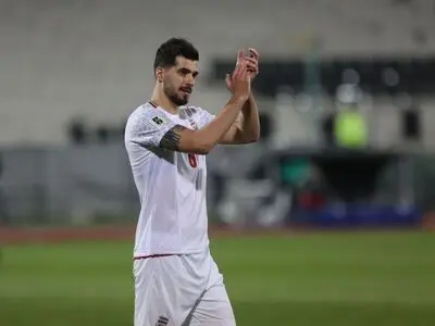 سعید عزت اللهی: دست تک تک تماشاگران را می‌بوسم