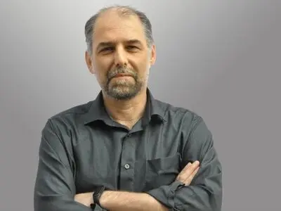 پژوهش‌های کاربردی و توجه به ساختار مستند در دستور کار واحد پژوهش است