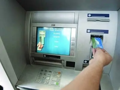 رعایت چند نکته ضروری هنگام استفاده از عابربانک‌ها 