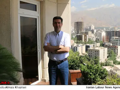 قدرت شبه دولتی‌ها فراتر از قانون است/ موسسات مالی‌غیرمجاز، قابل کنترل نیستند 