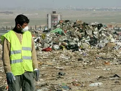 احداث سایت پسماندهای صنعتی و ویژه البرز بررسی شد