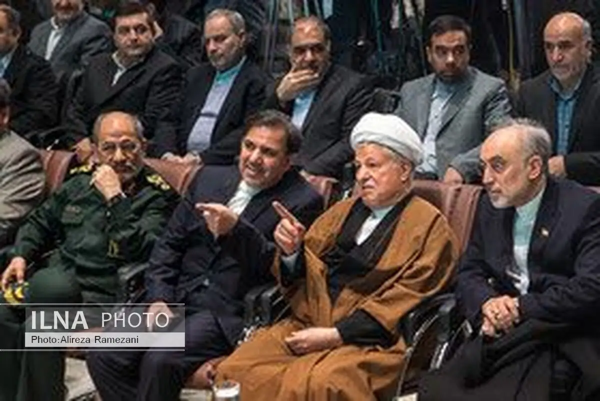اقدامات هاشمی منجر به ابلاغ سیاست‌های اصل ۴۴ شد/ تمام دستاوردهای هاشمی در دولت قبل بر باد رفت