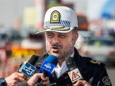 اعلام محورهای مسدود/مردم ساعت‌های طولانی به دلیل لغزندگی جاده و کولاک در راه‌‌ها مانده‌اند
