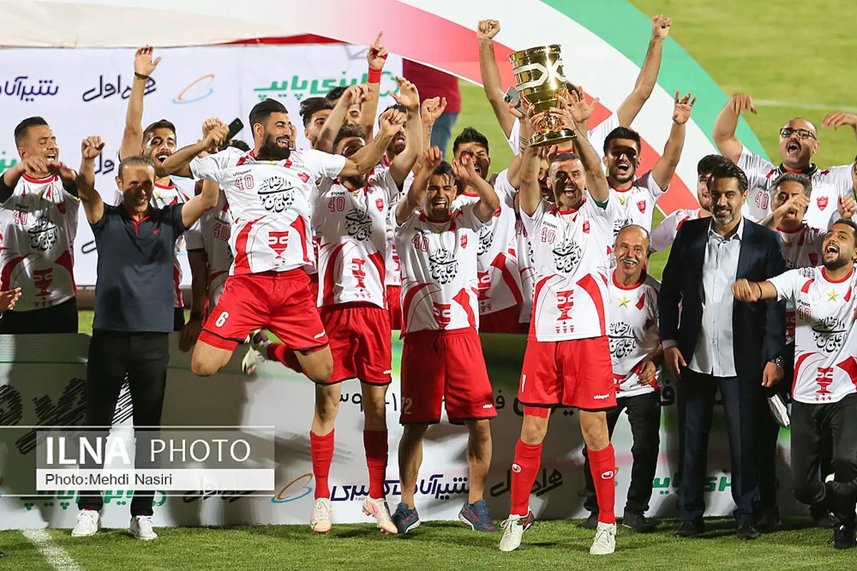 نهمین جام سید جلال حسینی با لباس پرسپولیس
