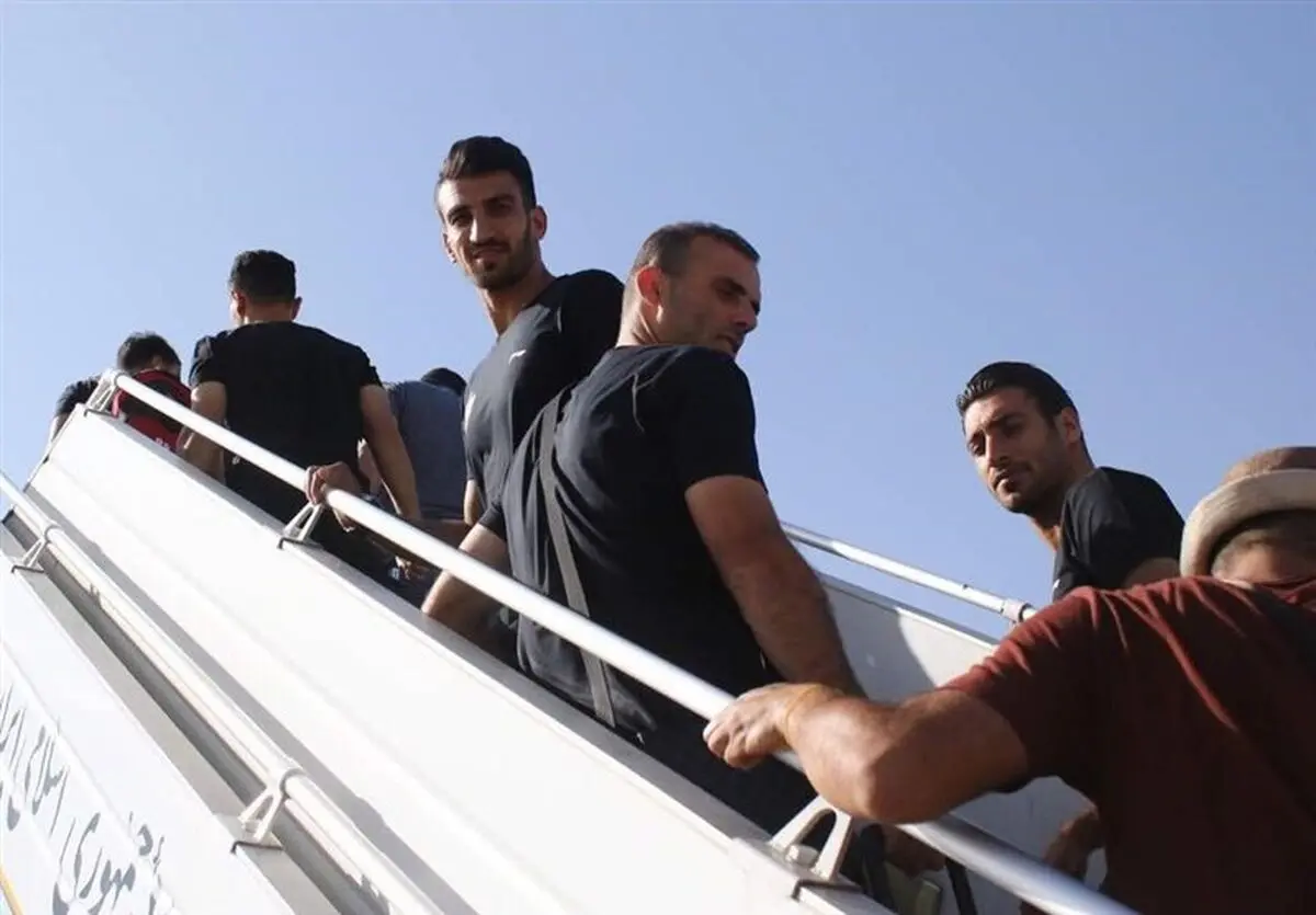 کاروان پرسپولیس با ۴۱ نفر عازم قطر شد