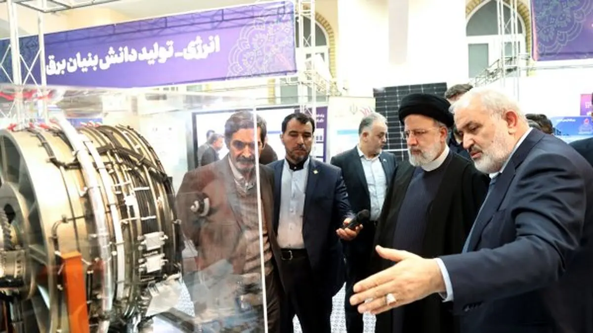 بازدید رئیسی از نمایشگاه توانمندی‌‌های تولیدات داخل
