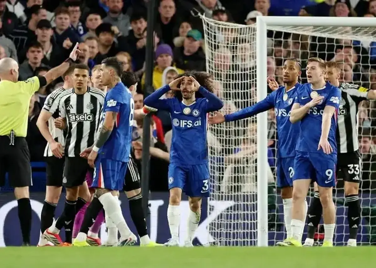 اعتراض هواداران پس از شکست چلسی برابر نیوکسل