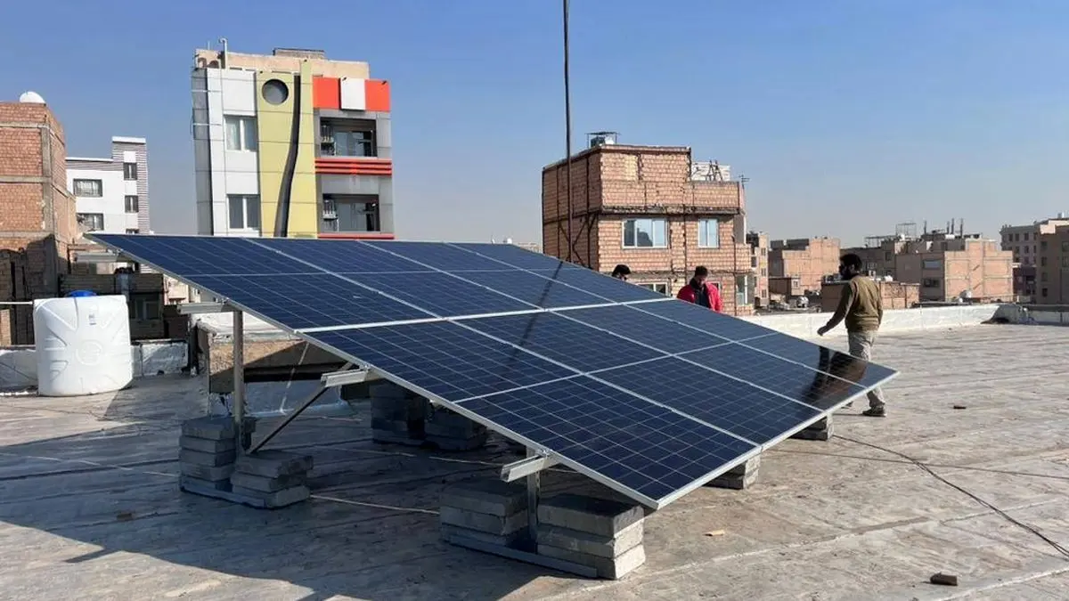 ایجاد درآمد پایدار برای مدارس از پنل‌های خورشیدی 