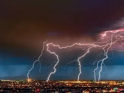 افزایش ابر، رگبار و رعد و برق در انتظار تهران