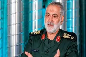 برای ساخت تجهیزات نظامی از هیچ کشوری اجازه نمی‌گیریم