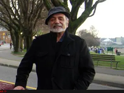 عیادت قائم‌مقام سیما و مدیرکل روابط عمومی صداوسیما از شهنواز