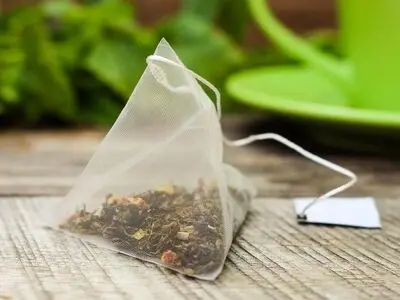 یک راهکار جالب برای از بین بردن سیاهی دور چشم