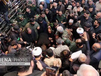امام جمعه شهید تبریز در گلزار شهدا آرام گرفت