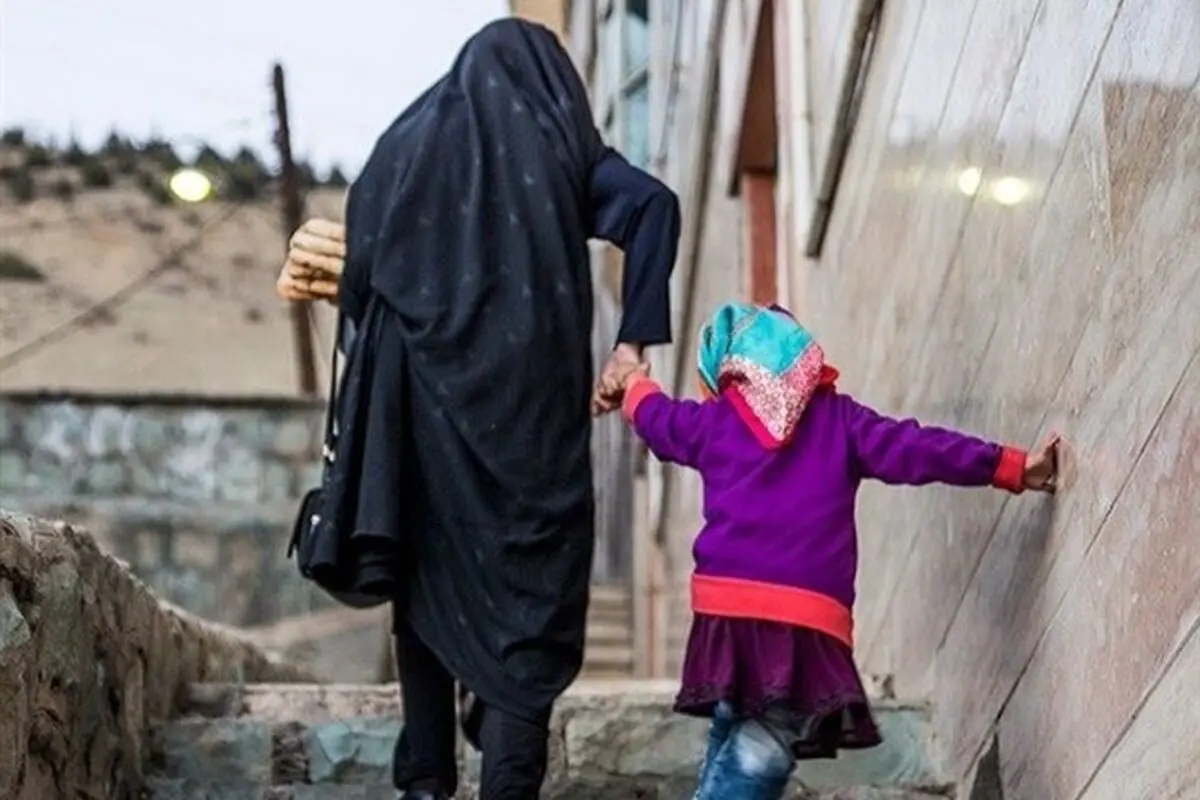 با یک پیام، بدون هیچ توضیحی اخراج شدم!/ کرونا با زنانِ سرپرستِ خانوار چه کرد؟ 