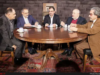 در تولید محتوا و اقناع مردم موفق نبودیم/بکارگیری الگوی رسانه‌ای دهه شصت، در دهه نود اشتباه است