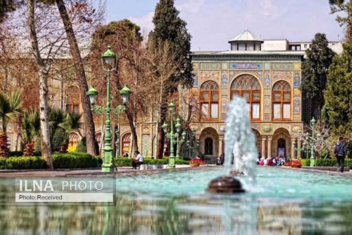 اما و اگرهای سقوط کاشی‌های کاخ گلستان/ تنها برای مرمت ۴۰ متر از کاشی‌ها اعتبار اختصاص یافته/ کاخ به ۴۰۰ دوربین مداربسته نیاز دارد