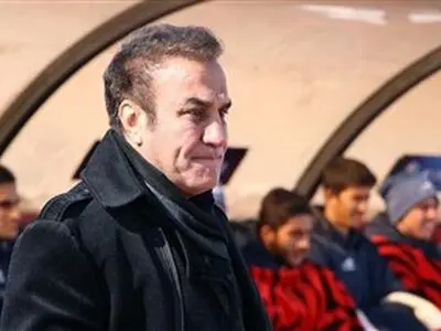 زنگ خطر بیخ گوش ماشین سازی و فرهاد کاظمی