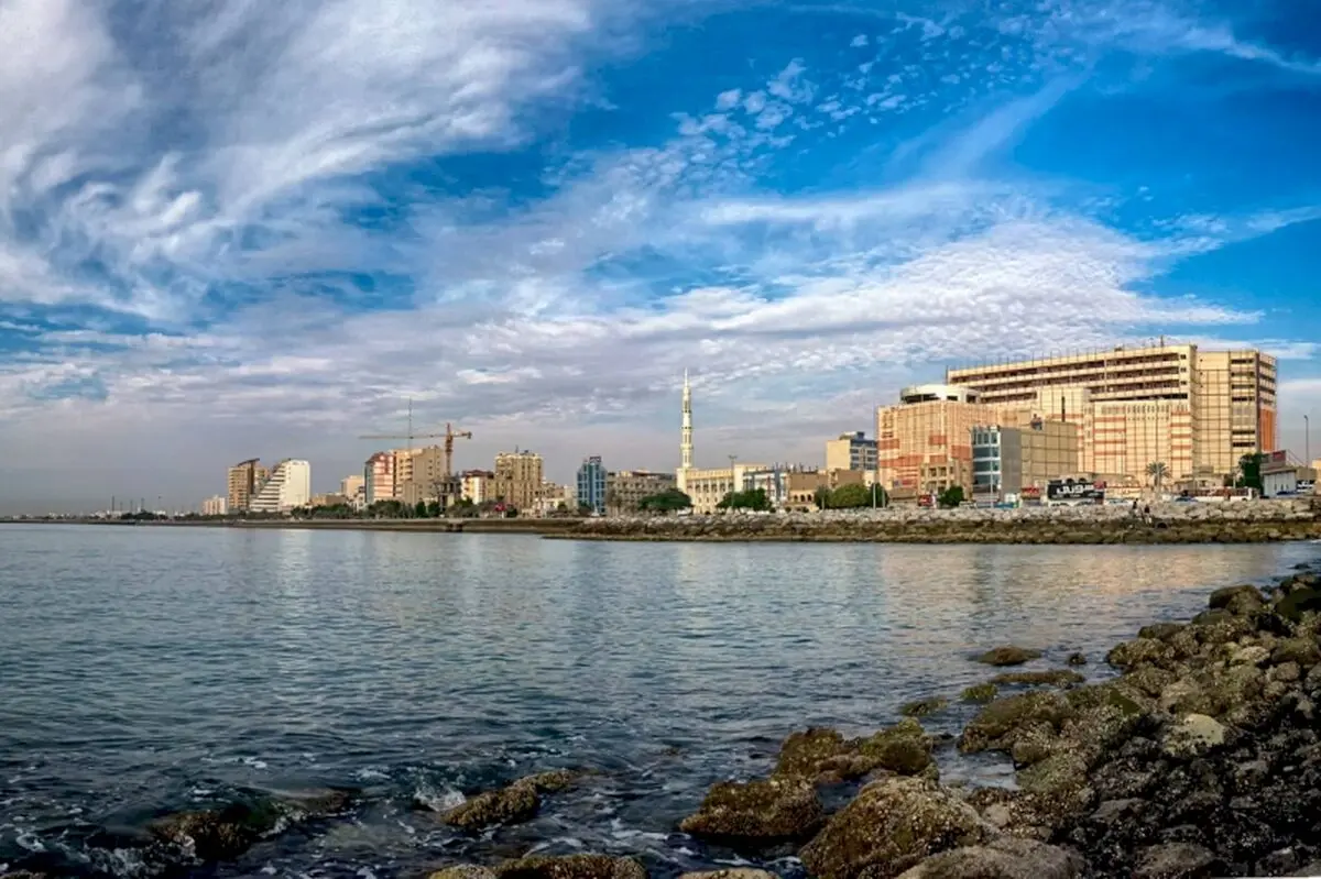 شهرداری بندرعباس بدون مصوبه شورا هیچ طرحی در ساحل اجرا نکند 